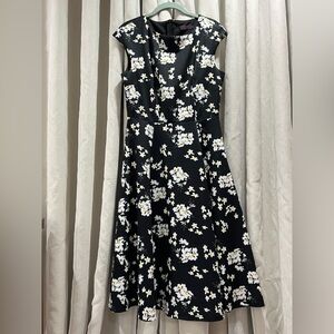 Chic Black Floral Midi Dress